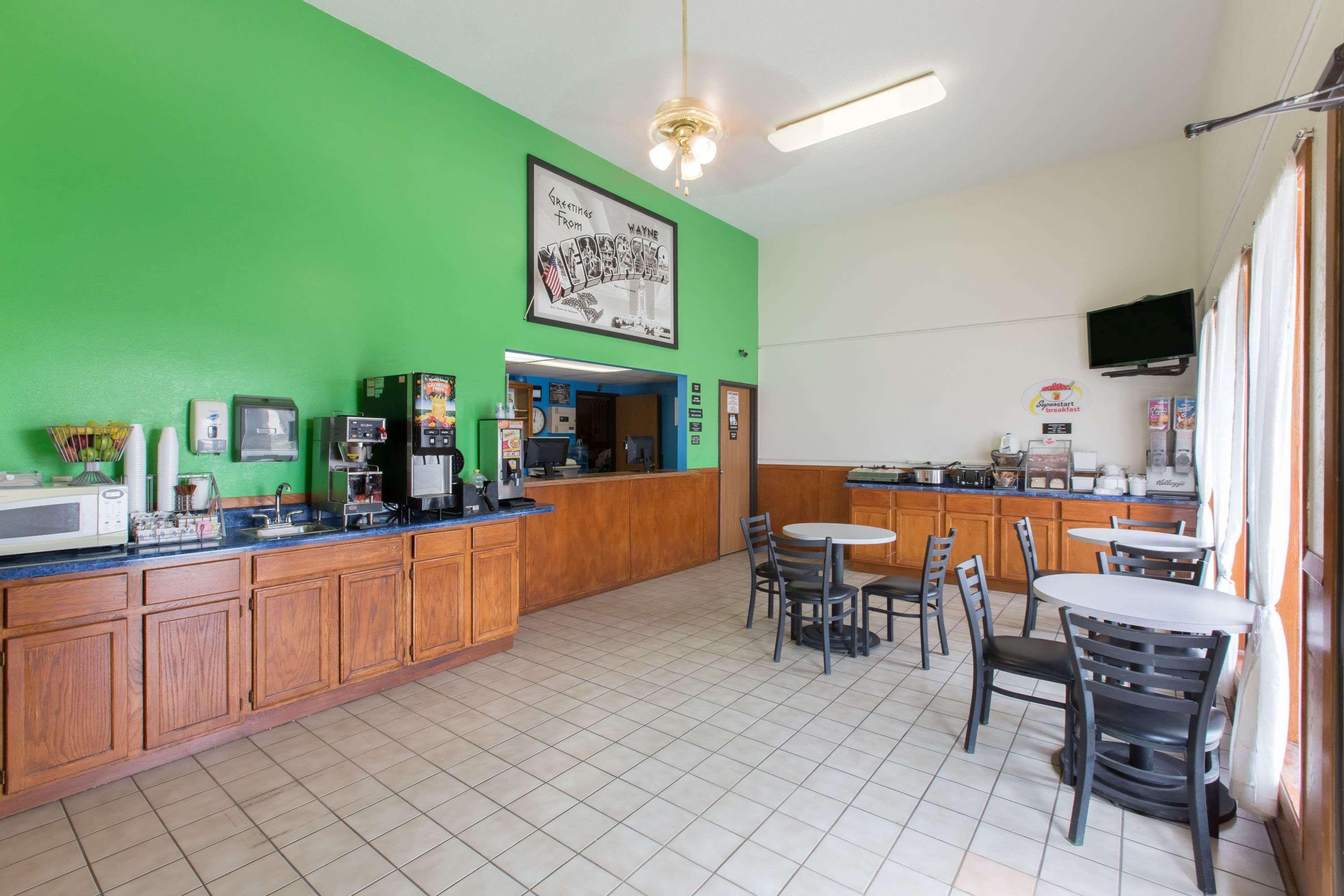 Super 8 By Wyndham Wayne Exterior foto