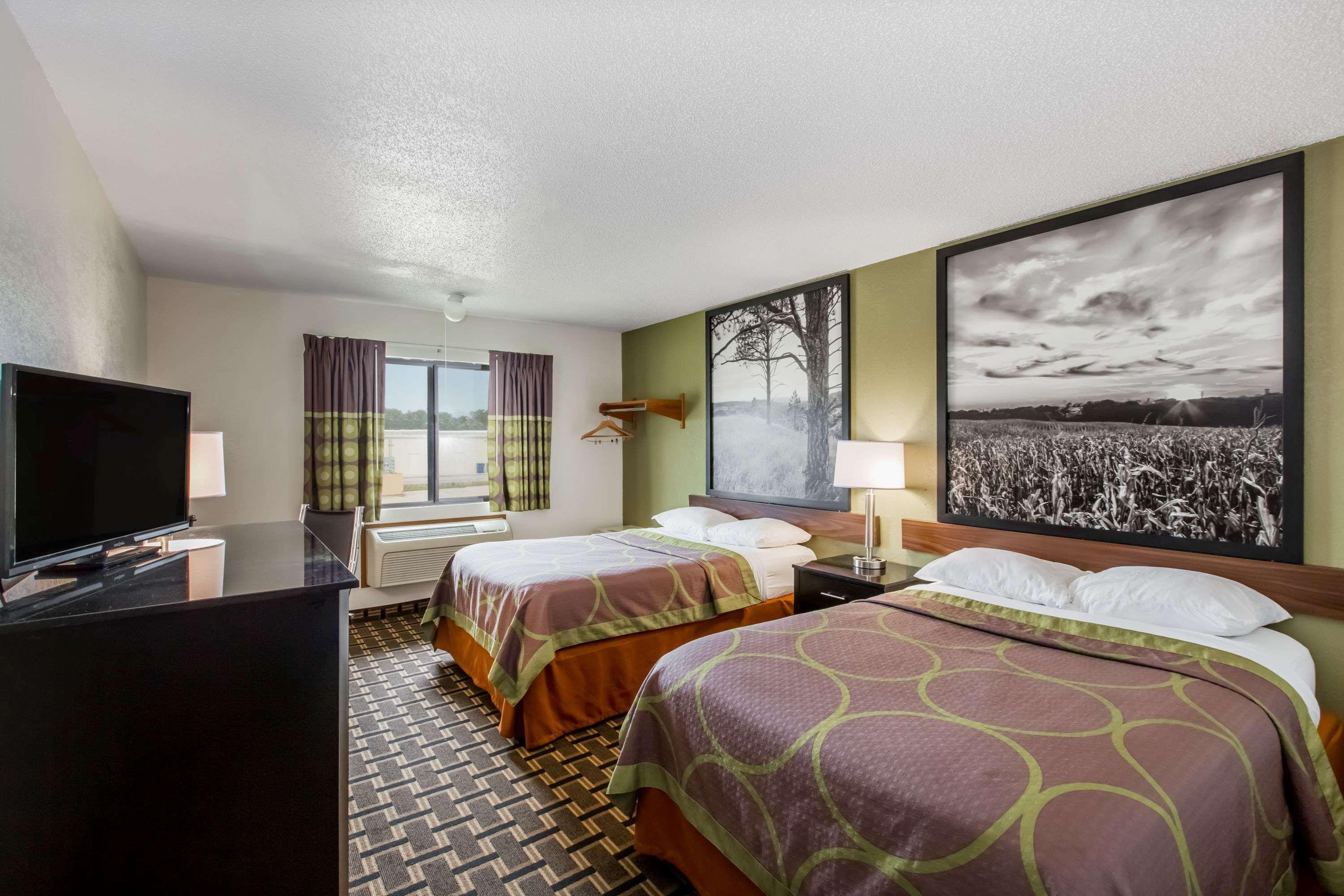 Super 8 By Wyndham Wayne Exterior foto